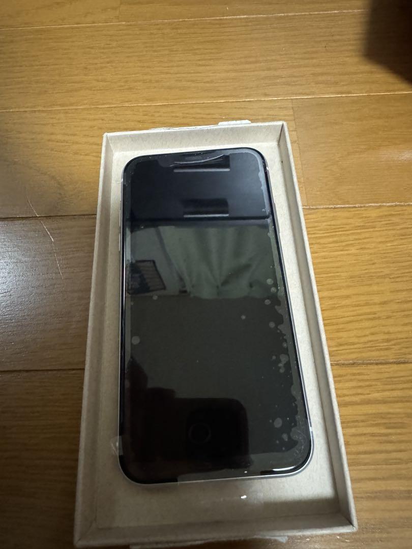 iPhone XR128 ホワイト SIMロックなし バッテリー100