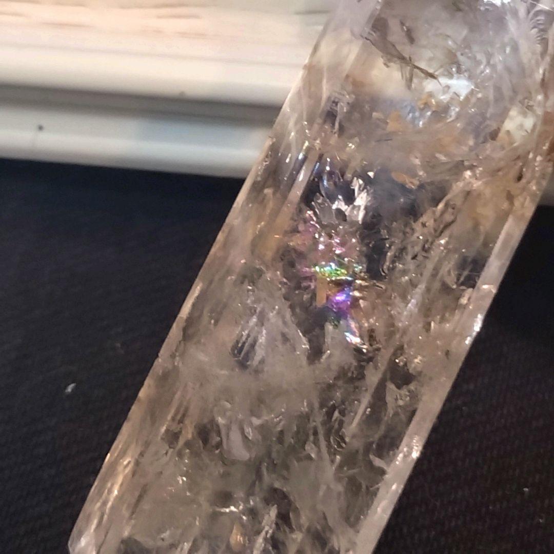 AAAAA級　メンドインチリ　虹色だらけの天然水晶とラピスラズリのネックレス