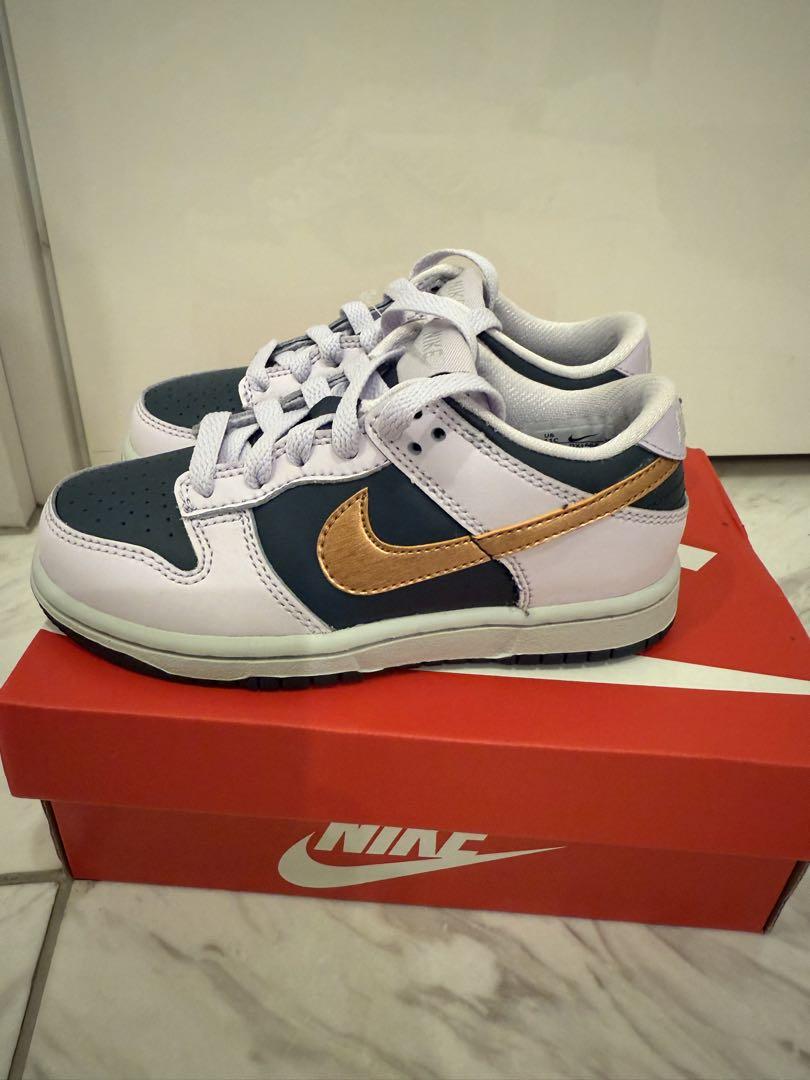 NIKE Dunk Low SE 11C ネイビー/ゴールド