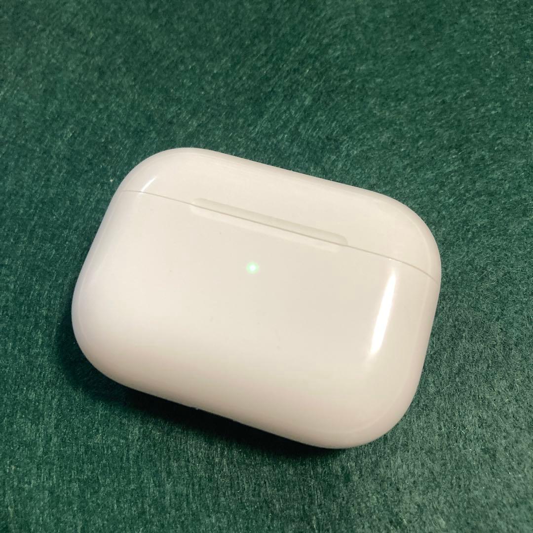 AirPods Pro　充電ケース　本体　第一世代　エアーポッズプロ　A2190 ● 動作確認済み ● 純正品　正規品 ● 動作不具合の場合【交換】対応 ● クリー