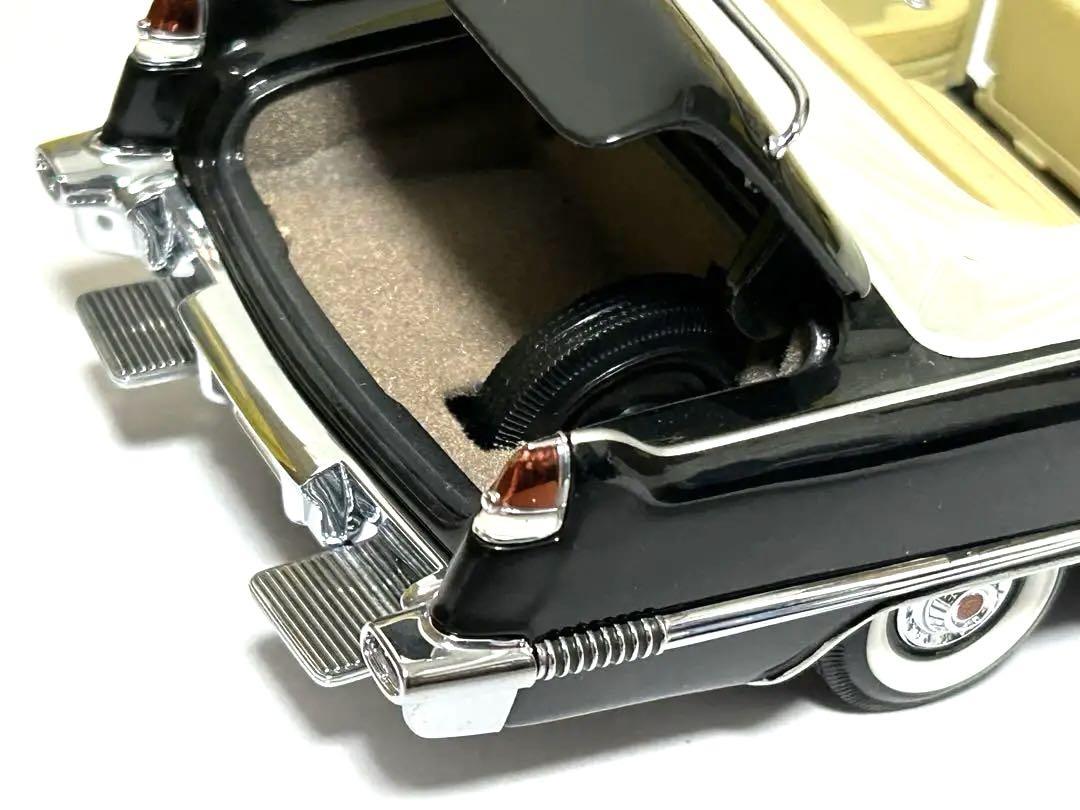 1956年キャデラック 大統領専用車 パレードカー1/24スケール　匿名発送 1956年キャデラック 大統領専用車 パレードカー1/24スケール