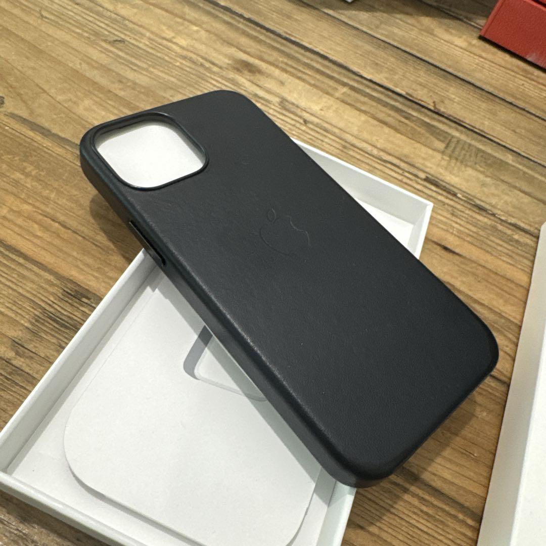 iPhone 13 mini 純正レザーケース