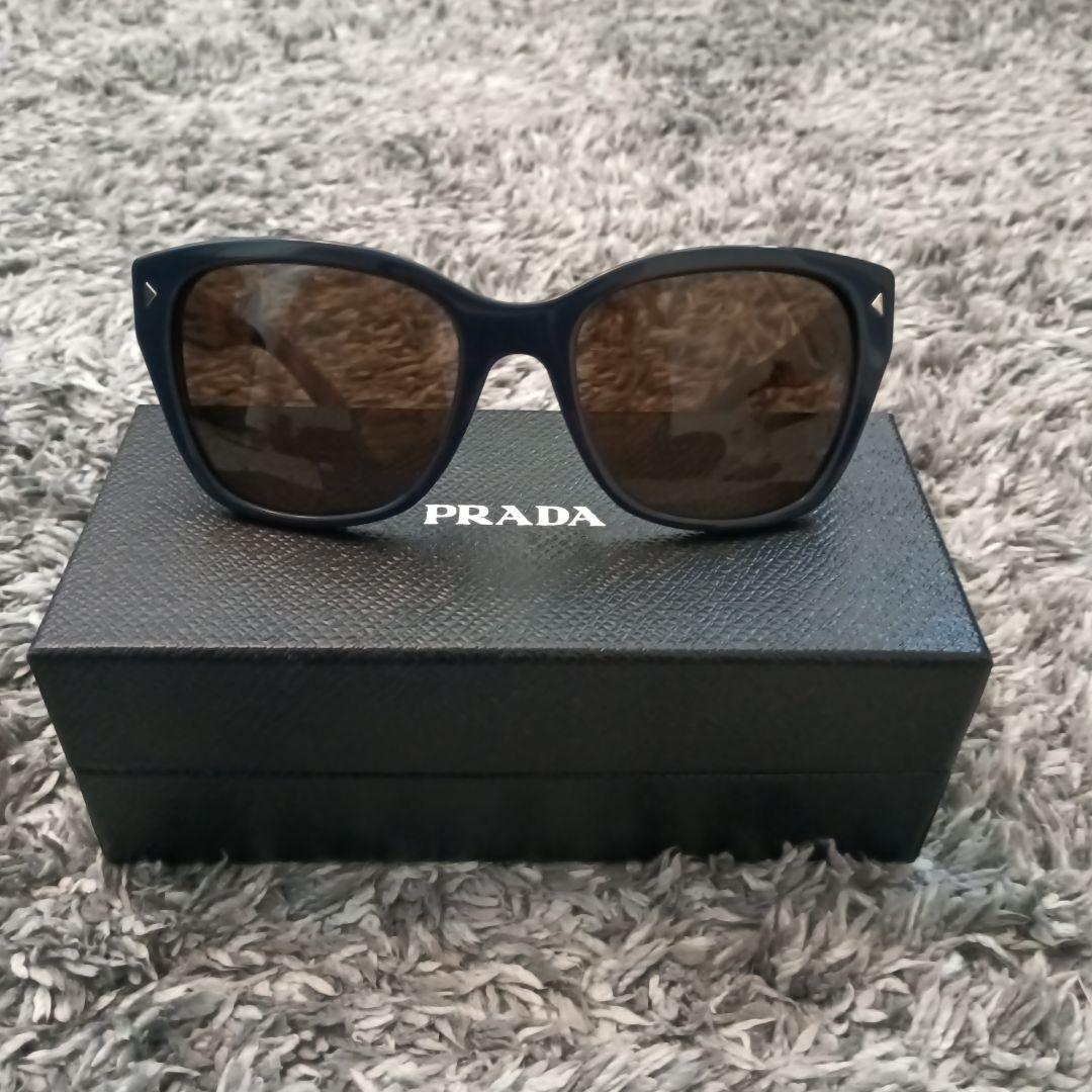 PRADA キャットアイ サングラス ネイビー