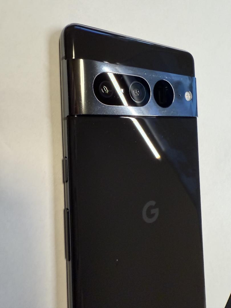 美品 Google Pixel 7 Pro 256GB ブラック SIMフリー