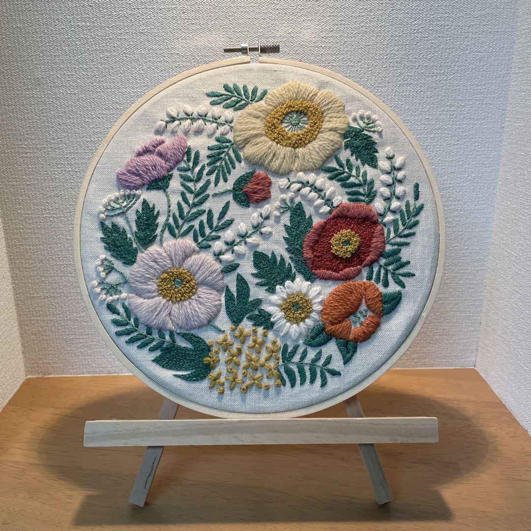 [専用　ゆみぽち様]チャーム ハンドメイド 刺繍 オーダーメイド 令和 刺繍 ハンドメイド オーダーメイド 足型刺繍 手形刺繍 星柄