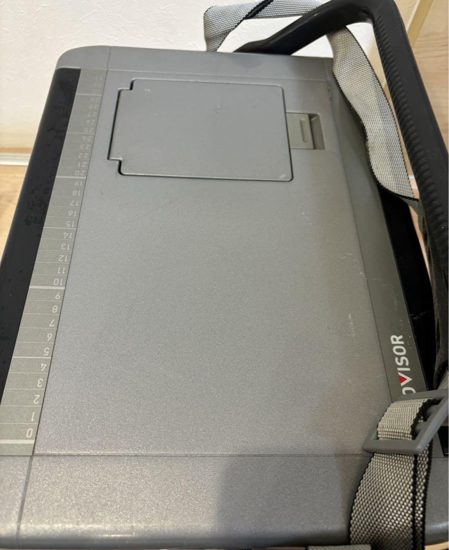 ダイワークーラーボックス　zss2100x