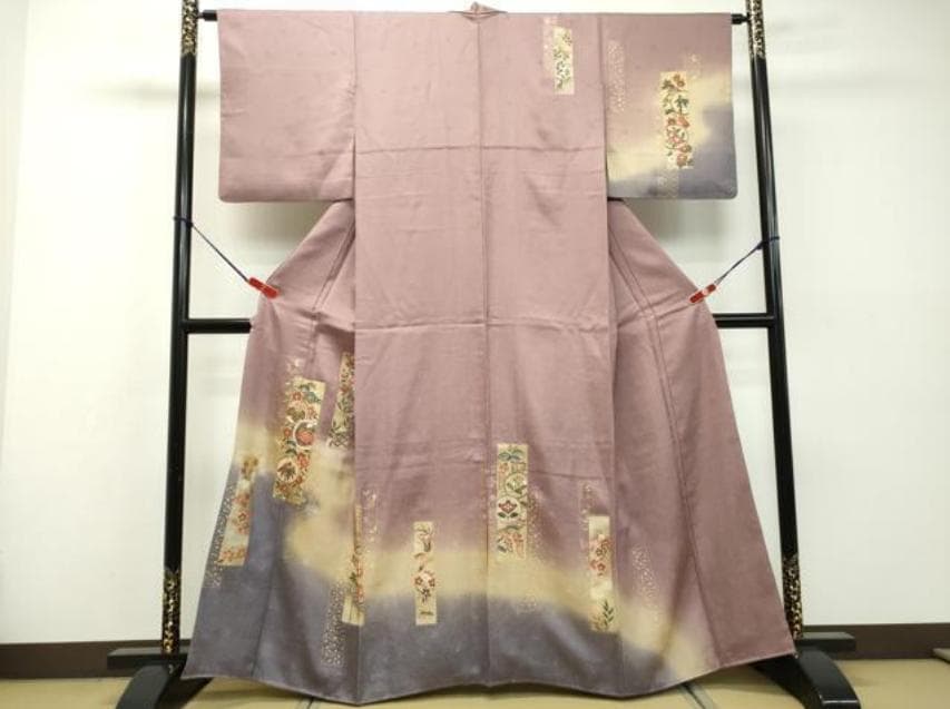 ■訪問着　駒刺繍　短冊花蝶文　暈し染め　金彩　正絹　逸品