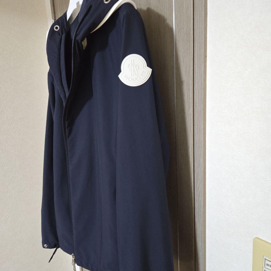 MONCLER ナイロンジャケット 紺