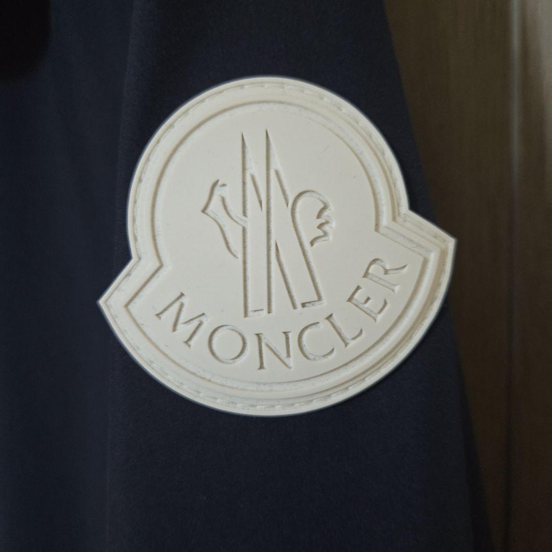 MONCLER ナイロンジャケット 紺