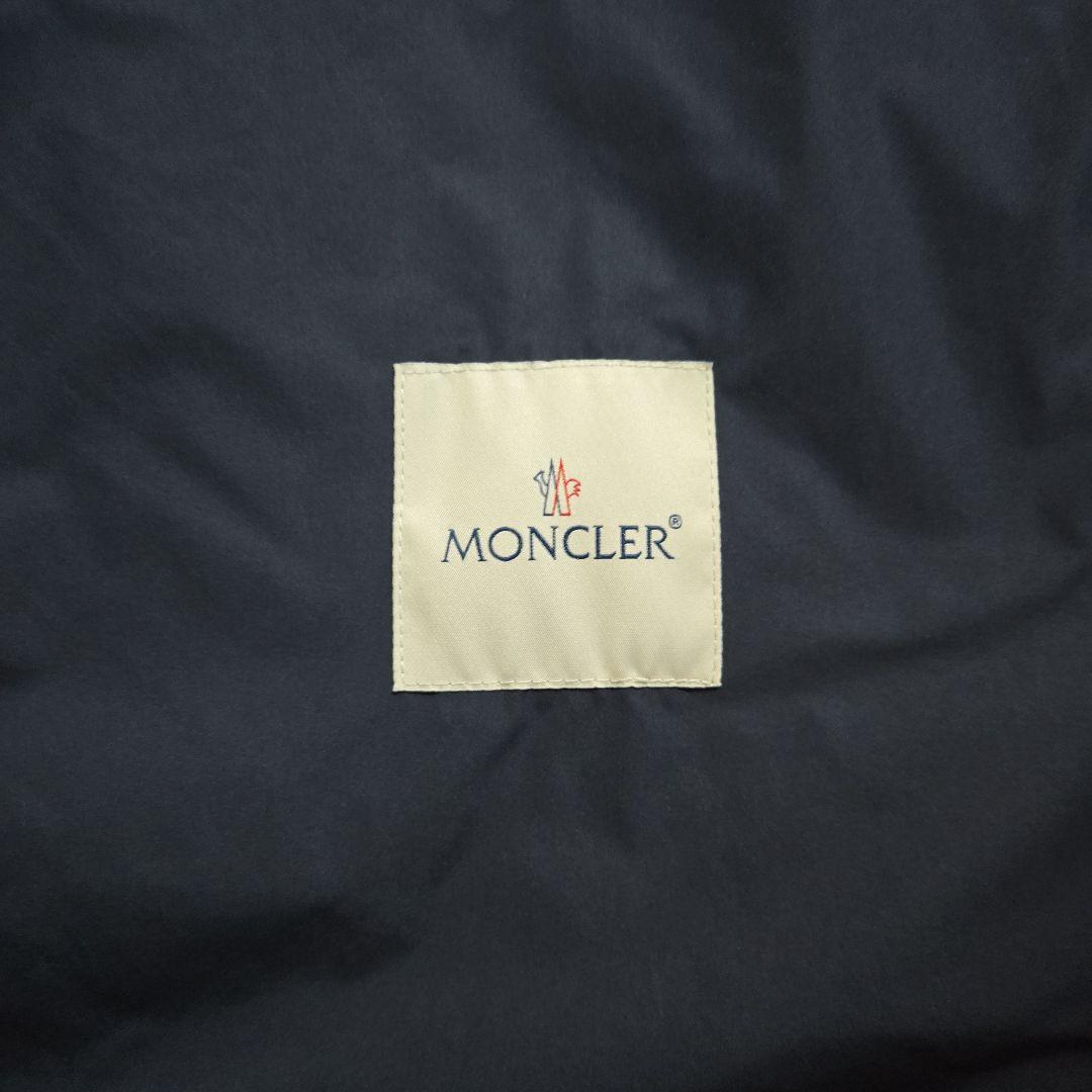 MONCLER ナイロンジャケット 紺