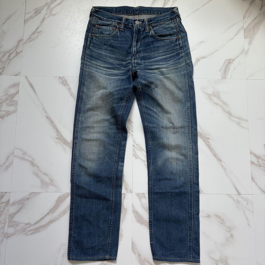 【人気✨】EVISU　ミニカモメ　　W30✖32　No.3　ダメージデニム 人気✨️EVISU デニムジーンズ W30 ミニカモメ 白 ペイント