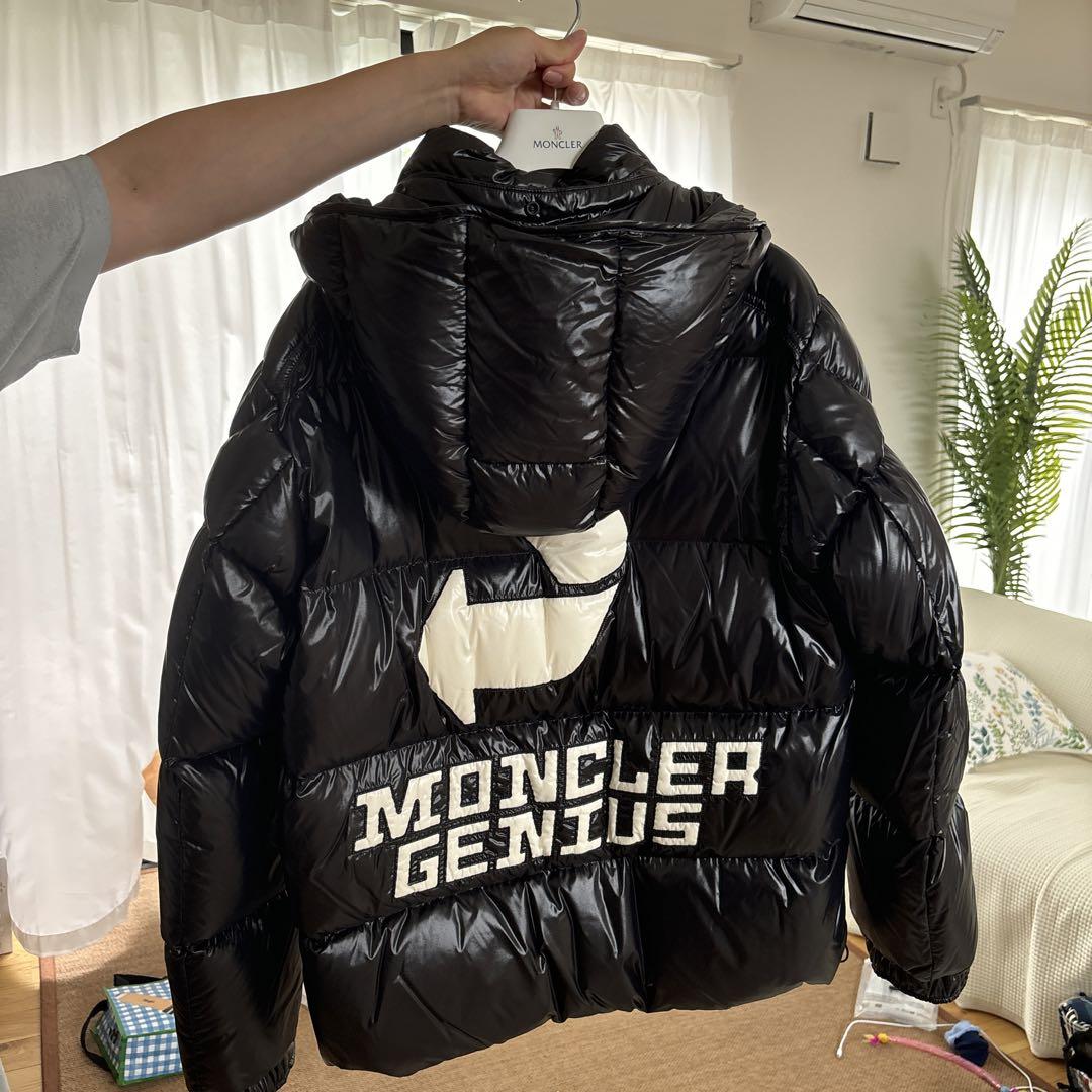 MONCLER GENIUS ブラックダウンジャケット