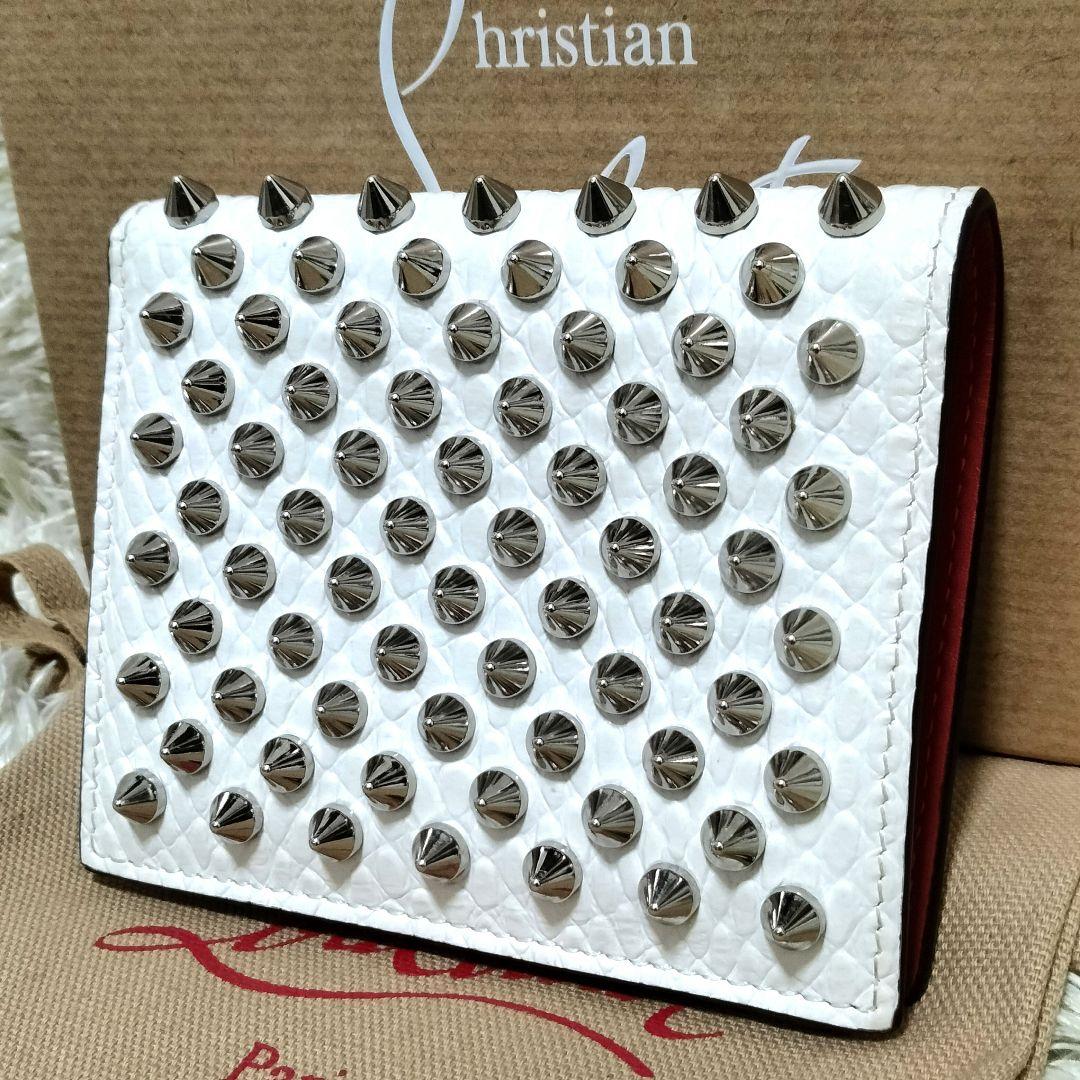 2022新春福袋】 美品 クリスチャンルブタン 二つ折り財布 パロス 2022新春福袋】 美品 クリスチャンルブタン 二つ折り財布 パロス