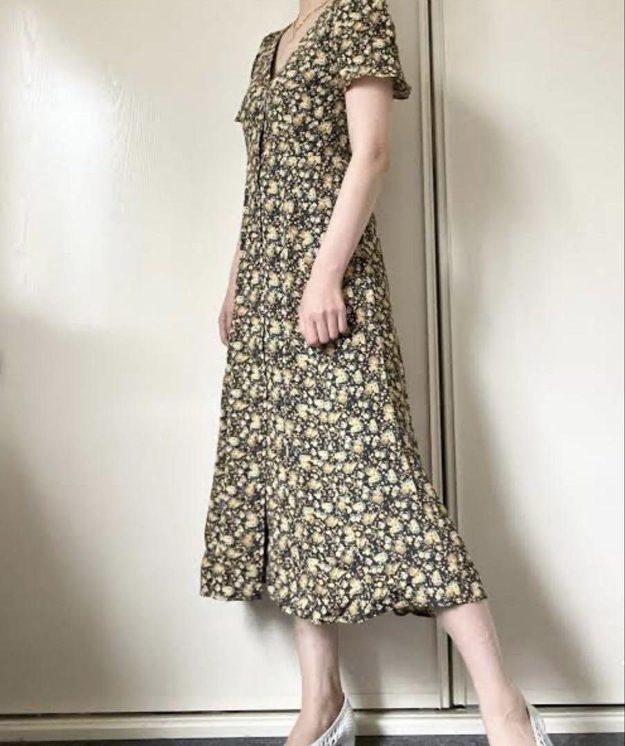 新品 セザンヌ SEZANE 花柄 ワンピース 大きめ ゆったり ネイビー 新品 セザンヌ SEZANE 花柄 ワンピース 大きめ ゆったり