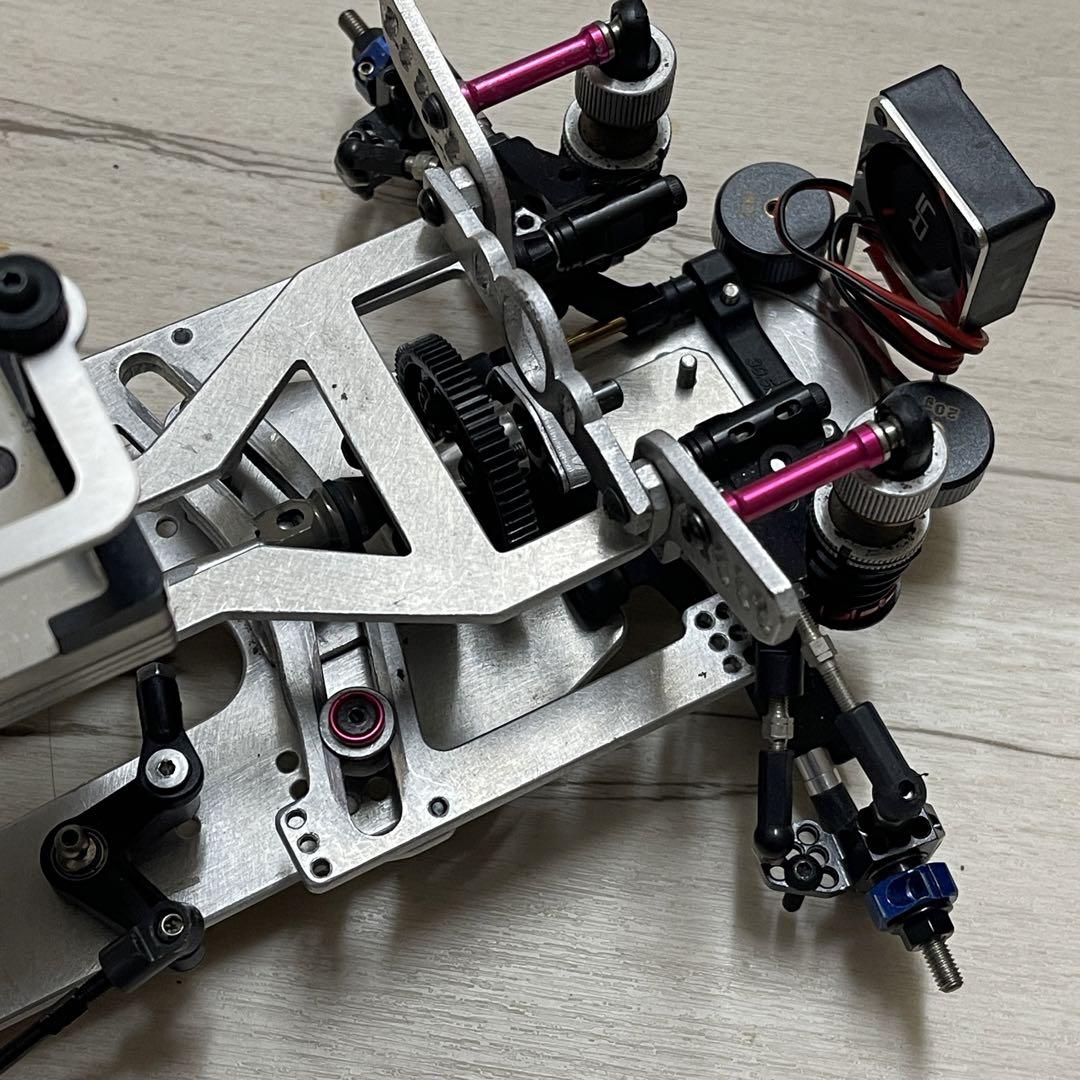 自作シャーシ ドリパケフロントモーターコンバージョン