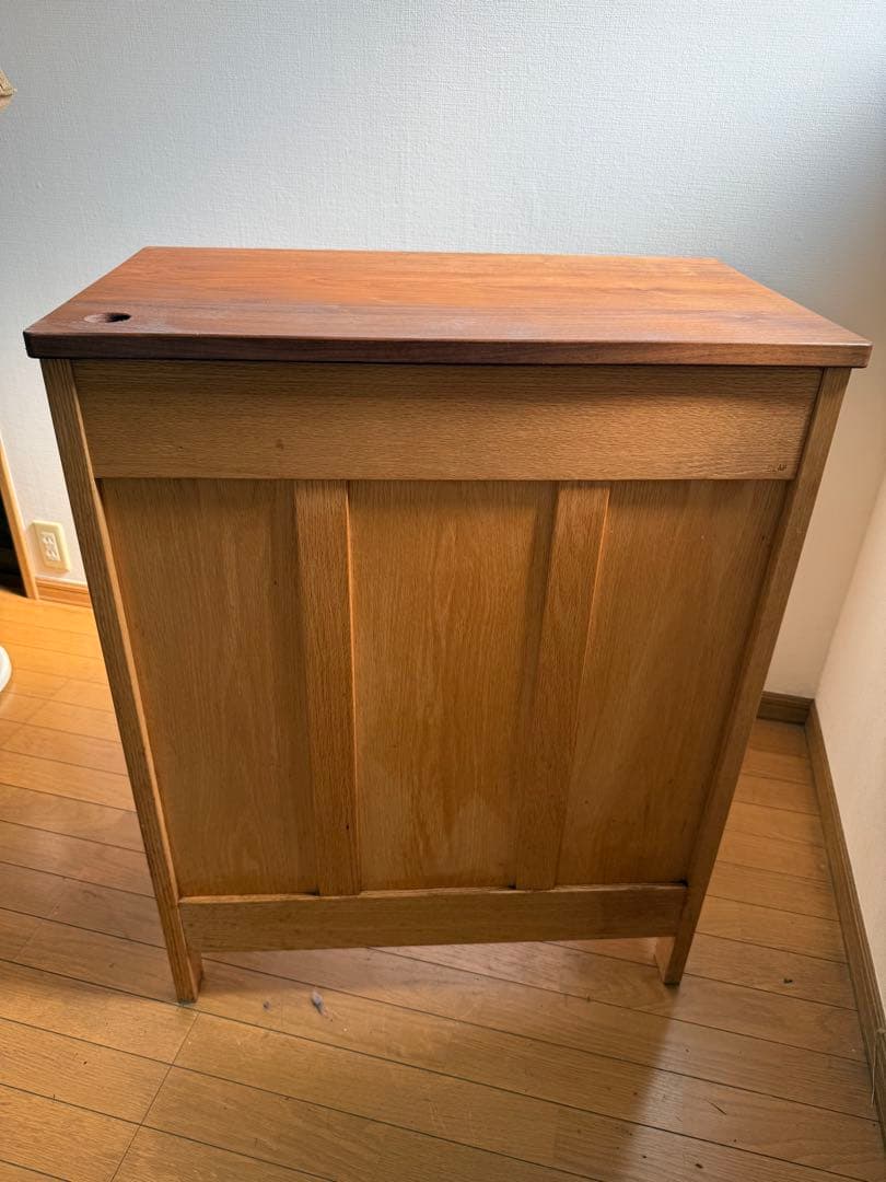 木製レジカウンターやや傷や汚れあり