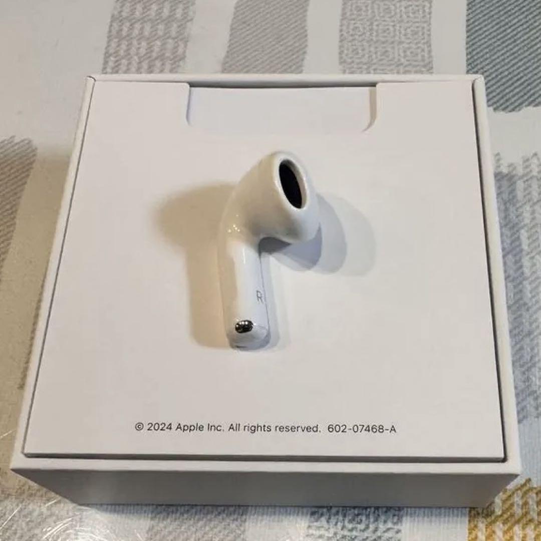 【正規品】AirPods 4アクティブノイズキャンセリング付き　右耳用