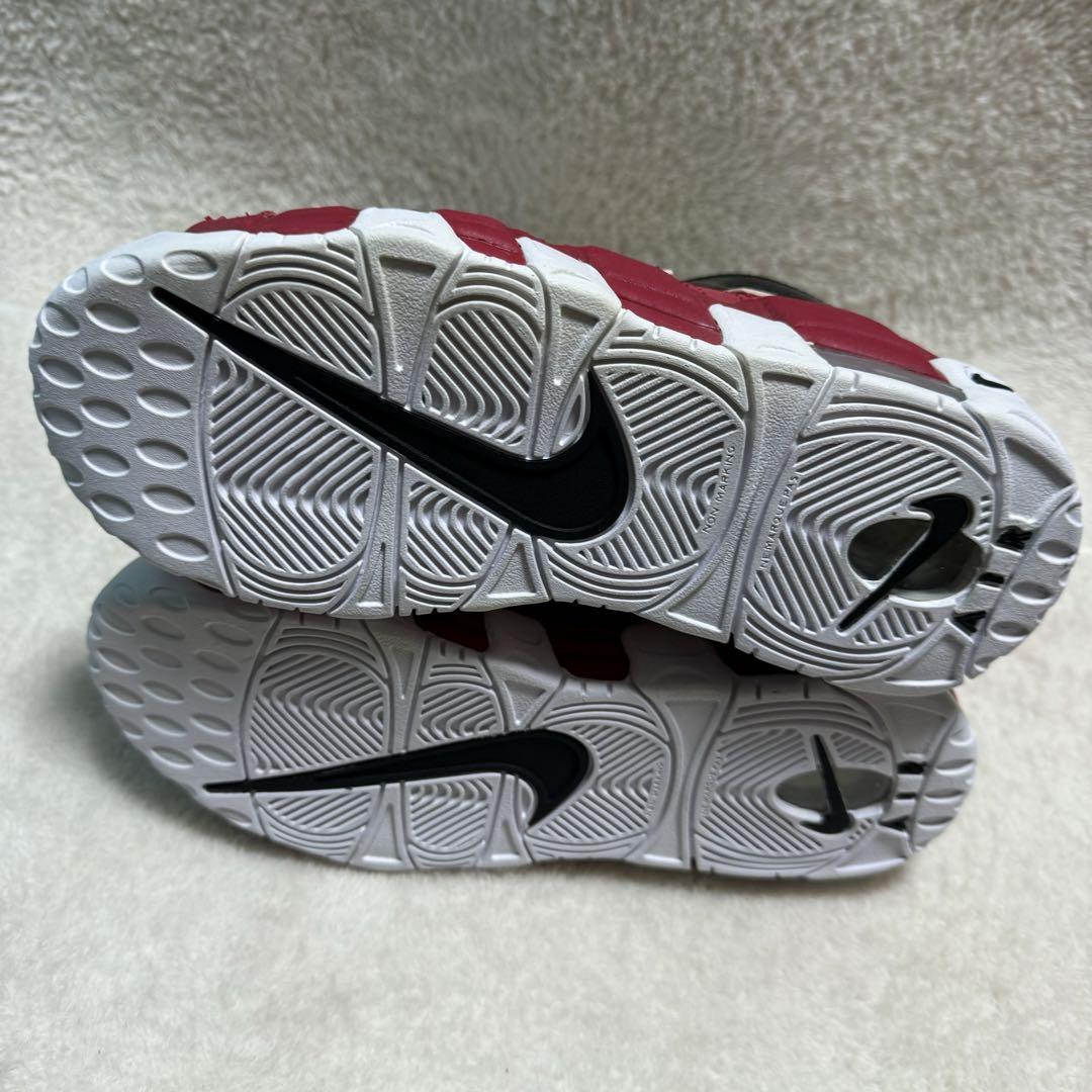 ✟ NIKE