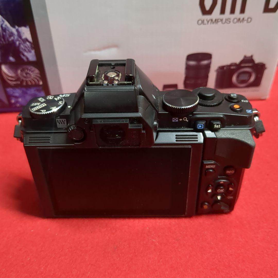 OLYMPUS ミラーレス一眼 OM-D E-M5 ブラック 14-42mm
