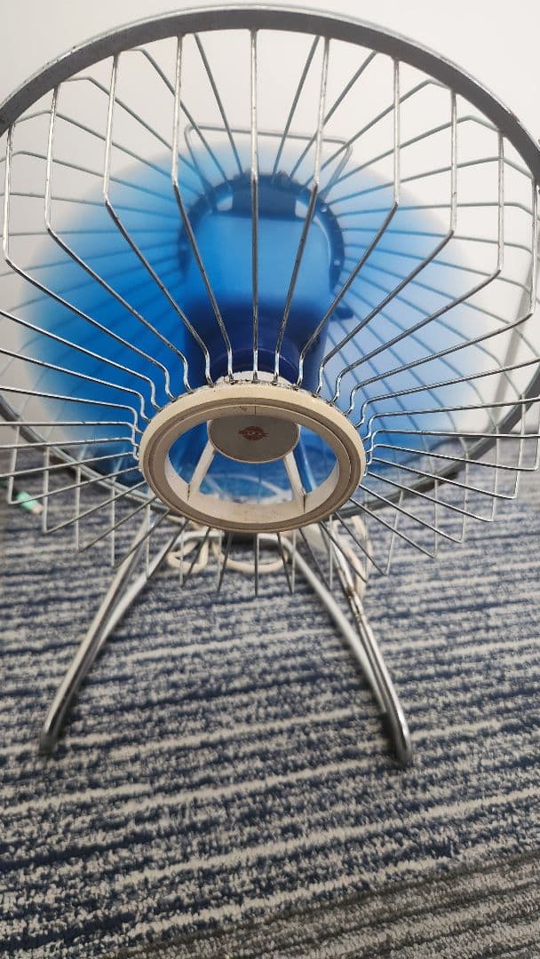 動作品 レトロ 稀少 青い卓上扇風機 3枚羽根