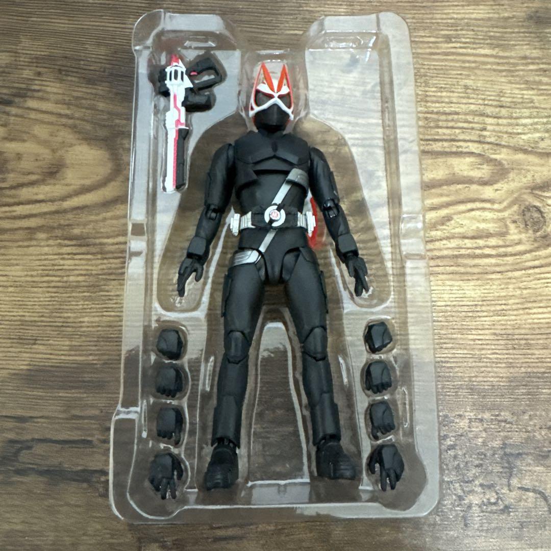 S.H.Figuarts 仮面ライダーギーツ エントリーレイズフォーム