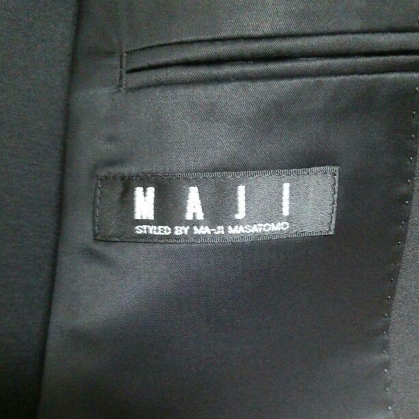 【美品】高級スーツ MAJI AB8 黒