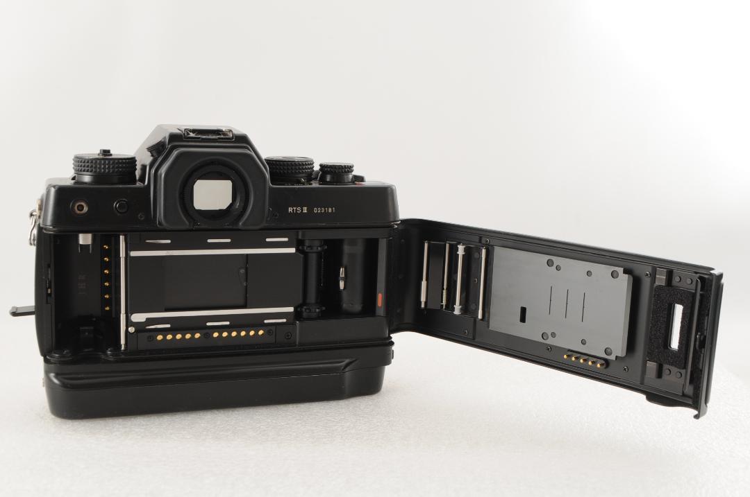 ★美品★ CONTAX RTSⅢ ボディ ★ カビ・クモリなし !  完動品！