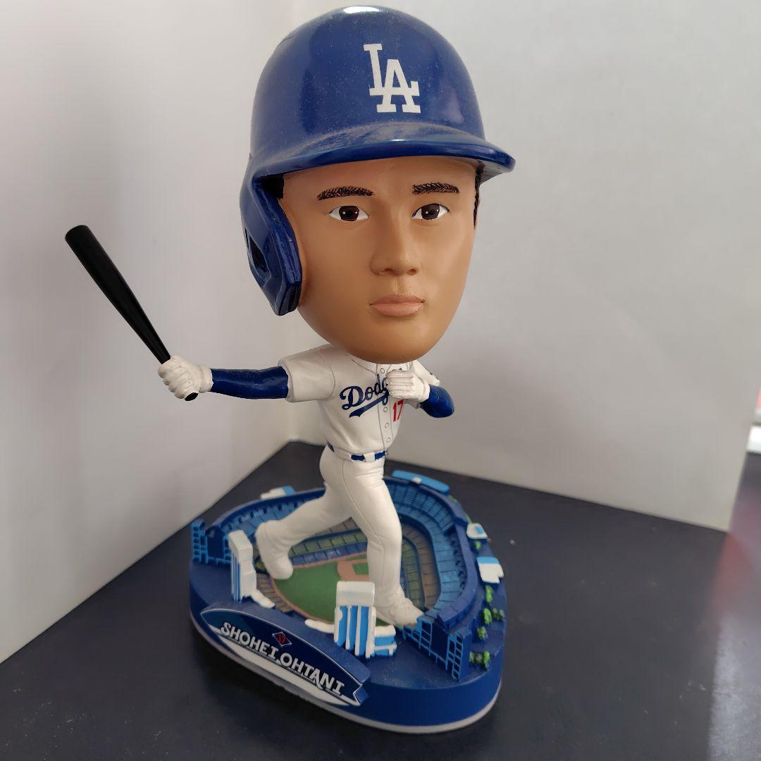 世界限定製造の、大谷翔平ボブルヘッド人形特大サイズ