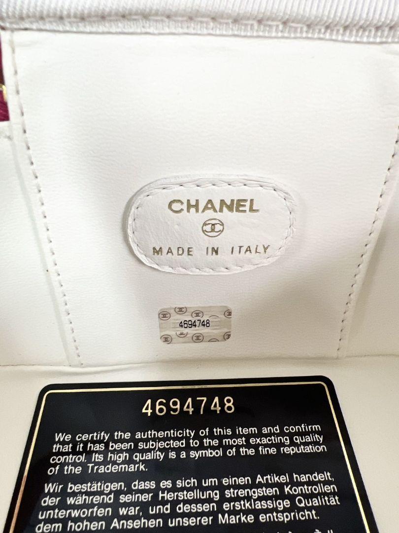 大人気 モデル CHANEL シャネル バニティポーチ キャビアスキン ピンク
