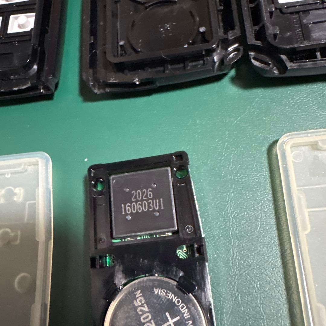 トヨタ　スマートキー　ジャンクセット　F