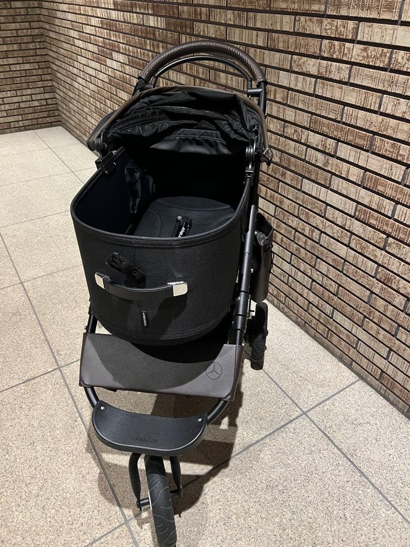 Mercedes-Benz × AIRBUGGY ペットカート