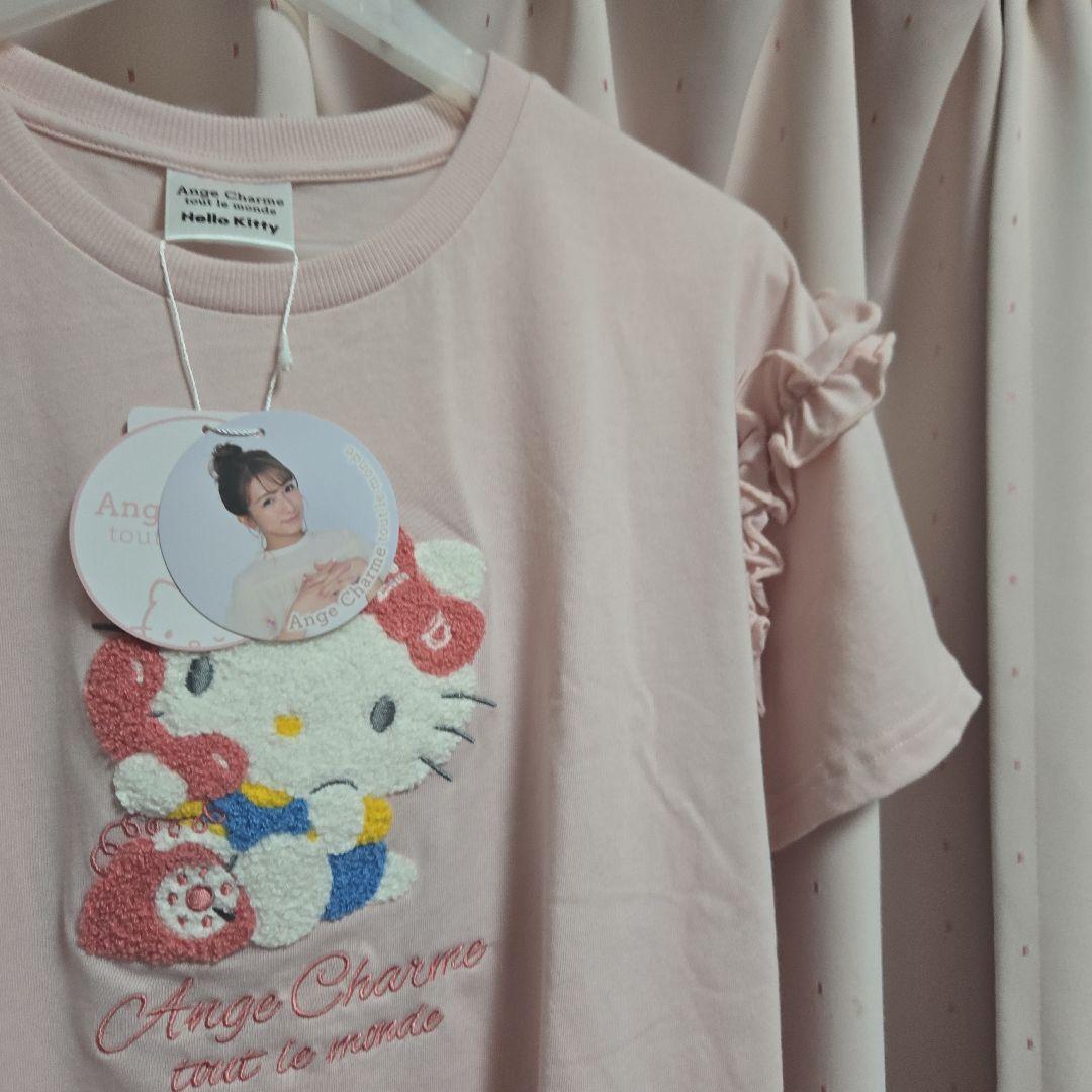 新品未使用タグ付き ハローキティ Tシャツ カットソー レア 新品未使用タグ付き ハローキティ Tシャツ カットソー レア