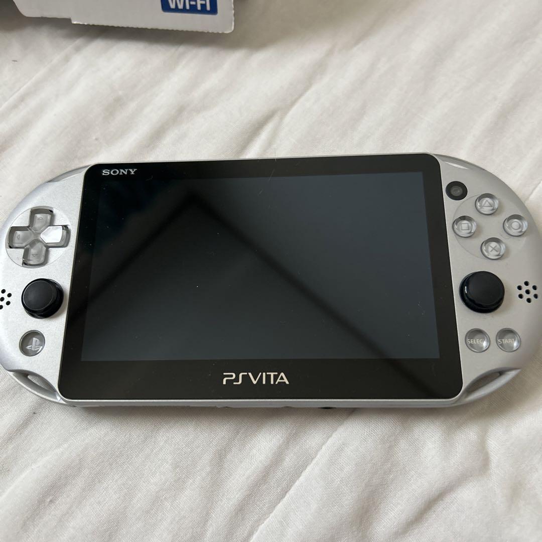 PlayStation®Vita（PCH-2000ZA25)Wi-Fiモデル…