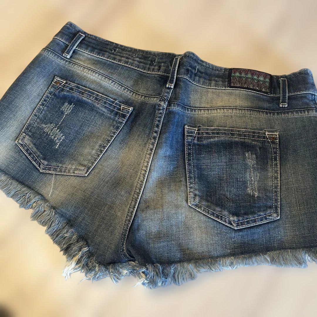 ZARA 刺繍ショートパンツ 0881/403 ZARA - ZARA 刺繍ショートパンツの通販 by m's shop｜ザラならラクマ