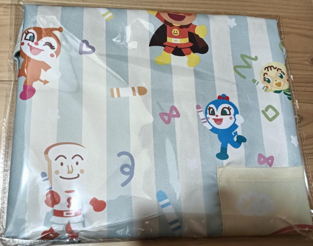 新作　アンパンマン　エプロン （いっしょに描こう！） 新作 新品 アンパンマンエプロン（いっしょに描こう！） 保育士