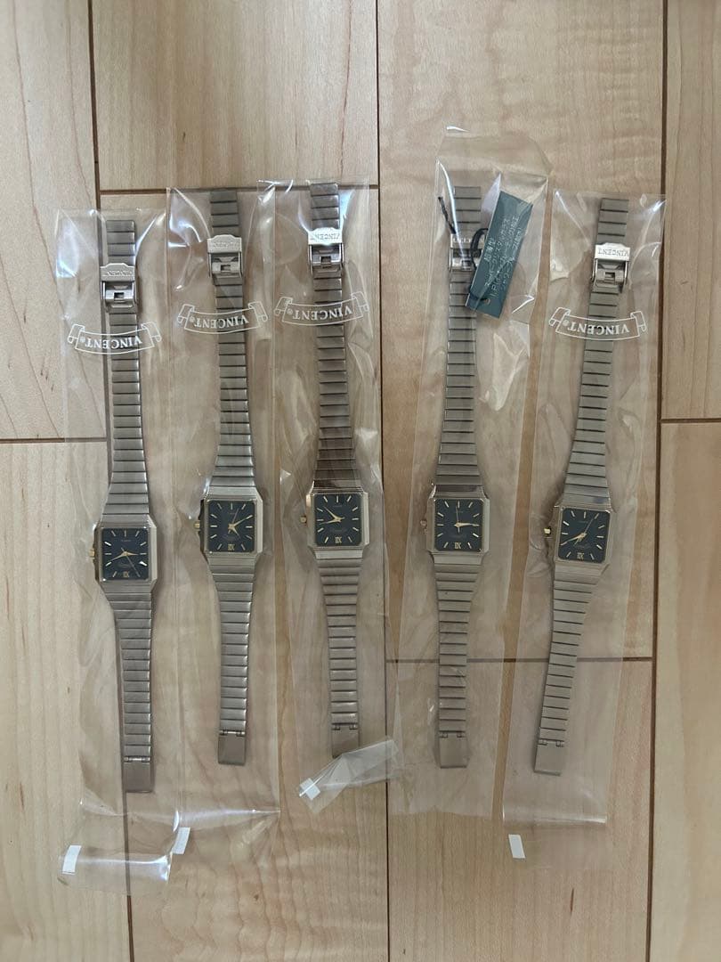 ⭐︎ 新品未使用クォーツ電池式腕時計　まとめ売り26点　メンズレディース⭐︎