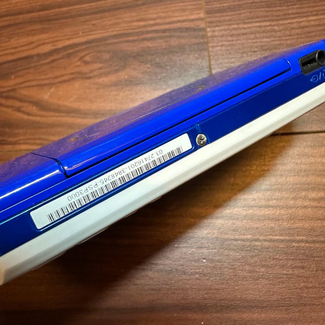 PSP 3000 本体 ホワイト/ブルー 5132 PSP 3000 本体 ホワイト/ブルー 5132