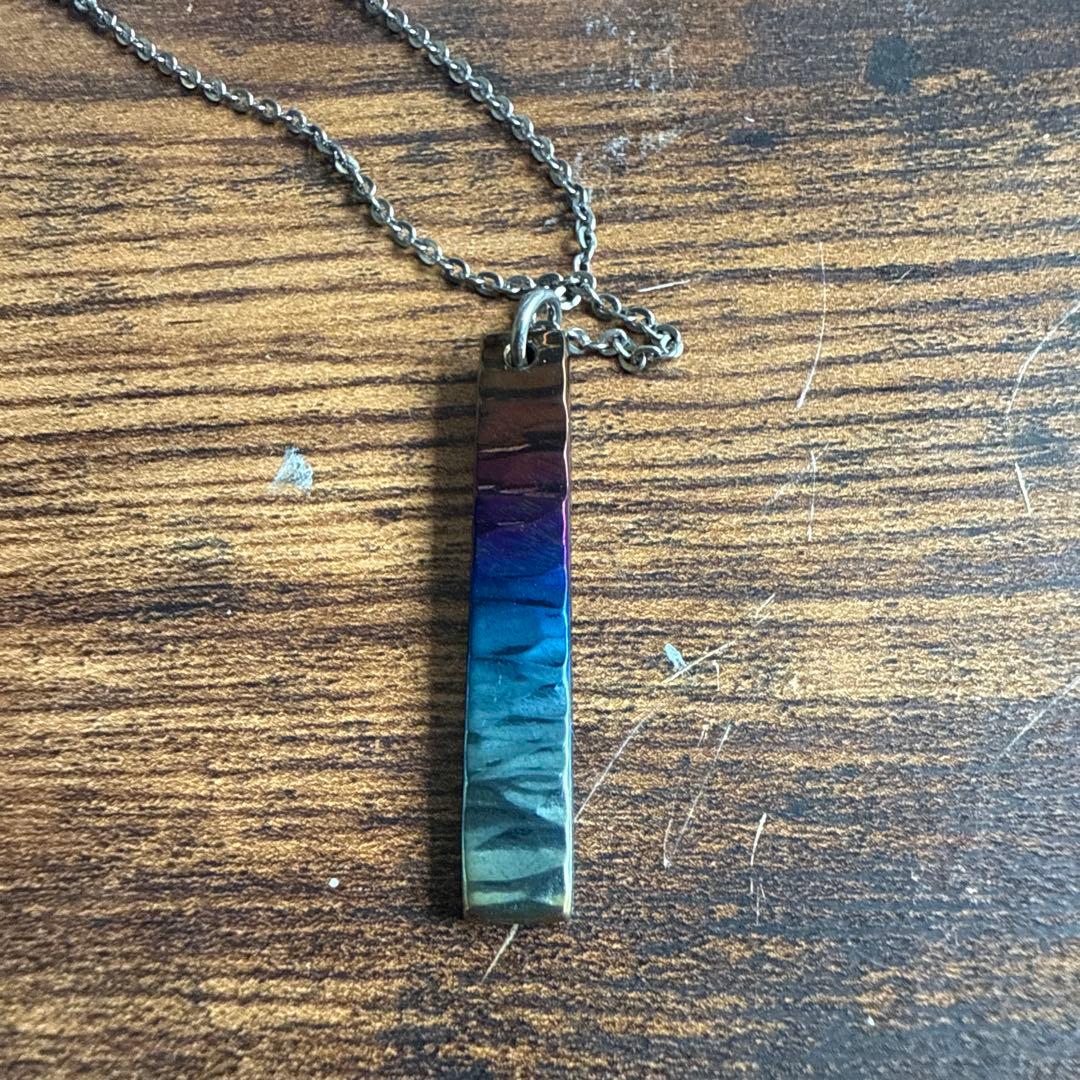 チタン グラデーション ネックレス