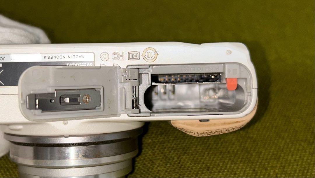 OLYMPUS STYLUS SH-60 (ホワイト)