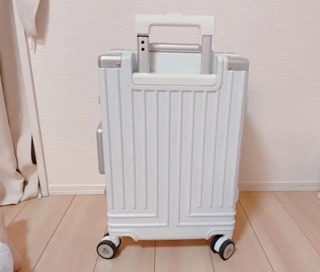 日本限定 最終値下げ!ランバンオンブルー キャリーケース❁*.゜ - 旅行用バッグ/キャリーバッグ 日本限定 最終値下げ!ランバンオンブルー キャリーケース❁*.゜ - 旅行用バッグ/キャリーバッグ
