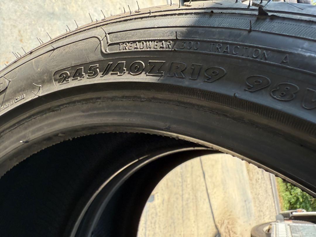 MAXTREKサマータイヤ245／40ZR19 98W超深溝 MAXTREKサマータイヤ245／40ZR19 98W超深溝