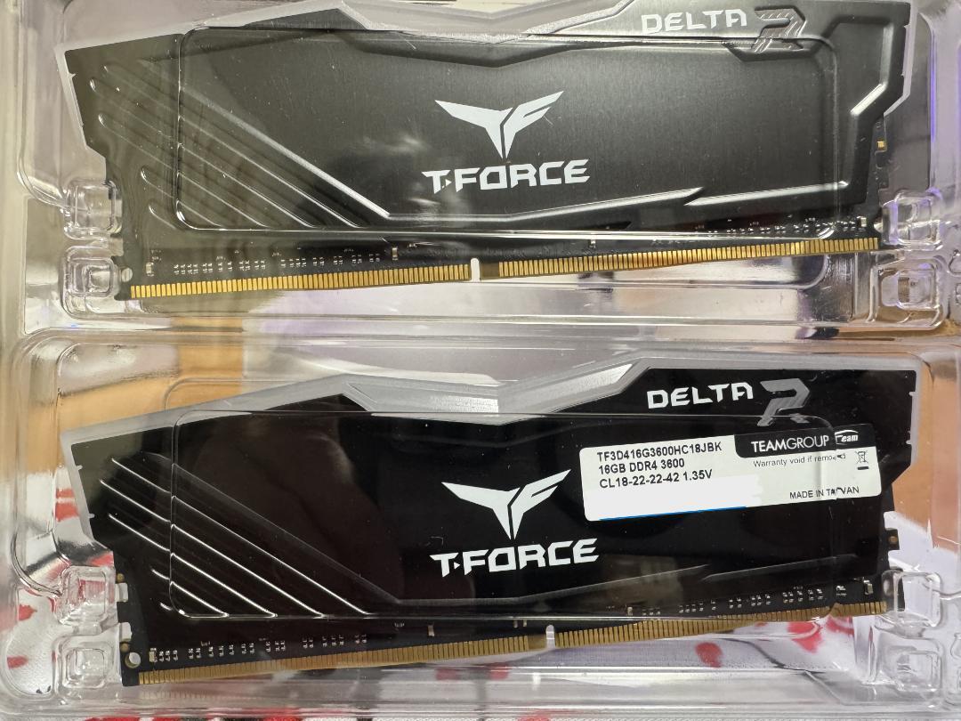 T-Force Delta RGB DDR4 メモリ 32GB(16GBx2)