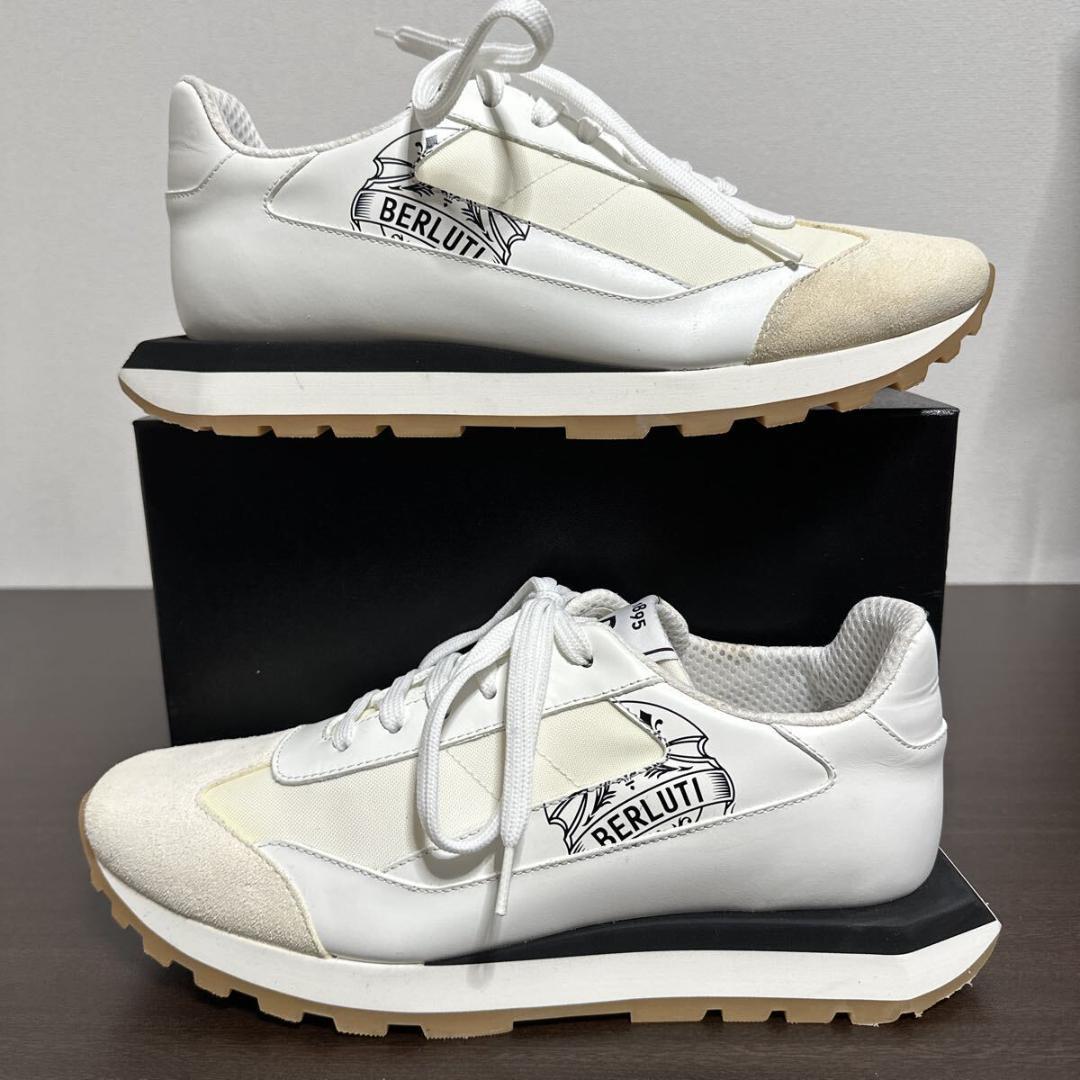 ベルルッティ シグネチャー グラフィック スニーカー size 7 ホワイト ベルルッティ シグネチャー グラフィック スニーカー size 7 ホワイト