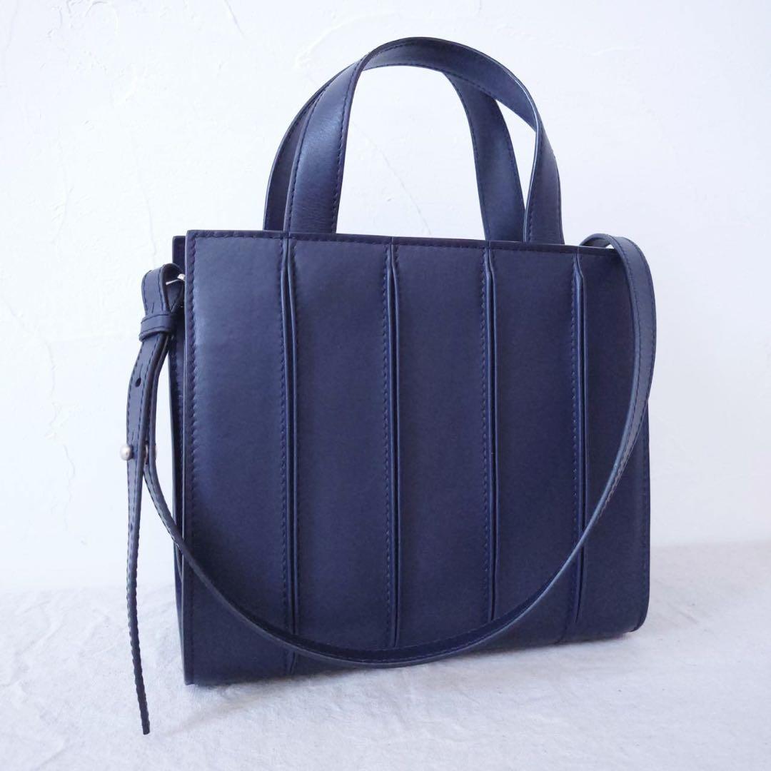 大人気！国内完売●MAXMARA [ホイットニー]レザースモールバッグ ホイットニー] カーフレザー スモール バッグ 4, natural