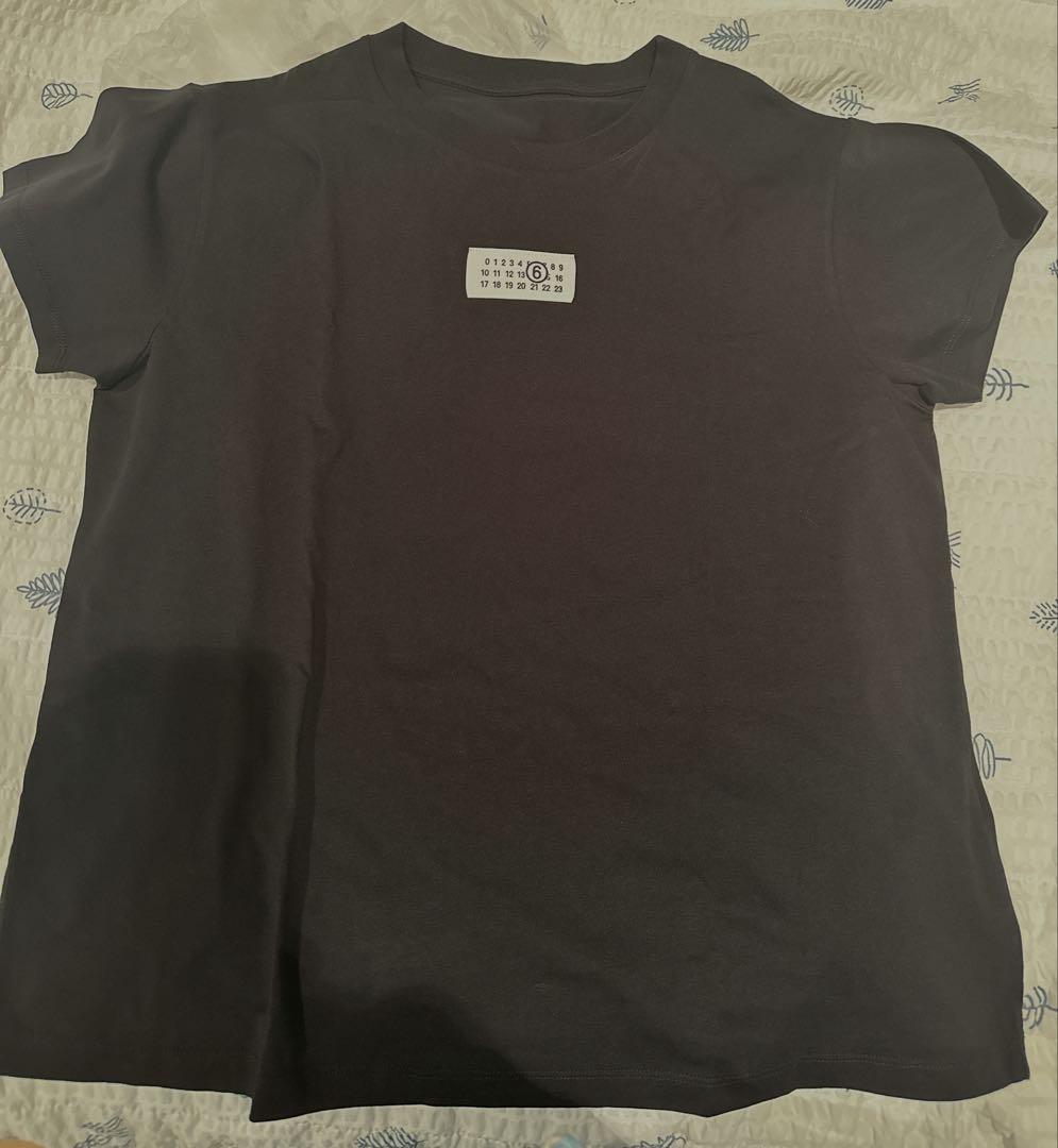 新品/正規品 MM6 Numeric ロゴ Tシャツ