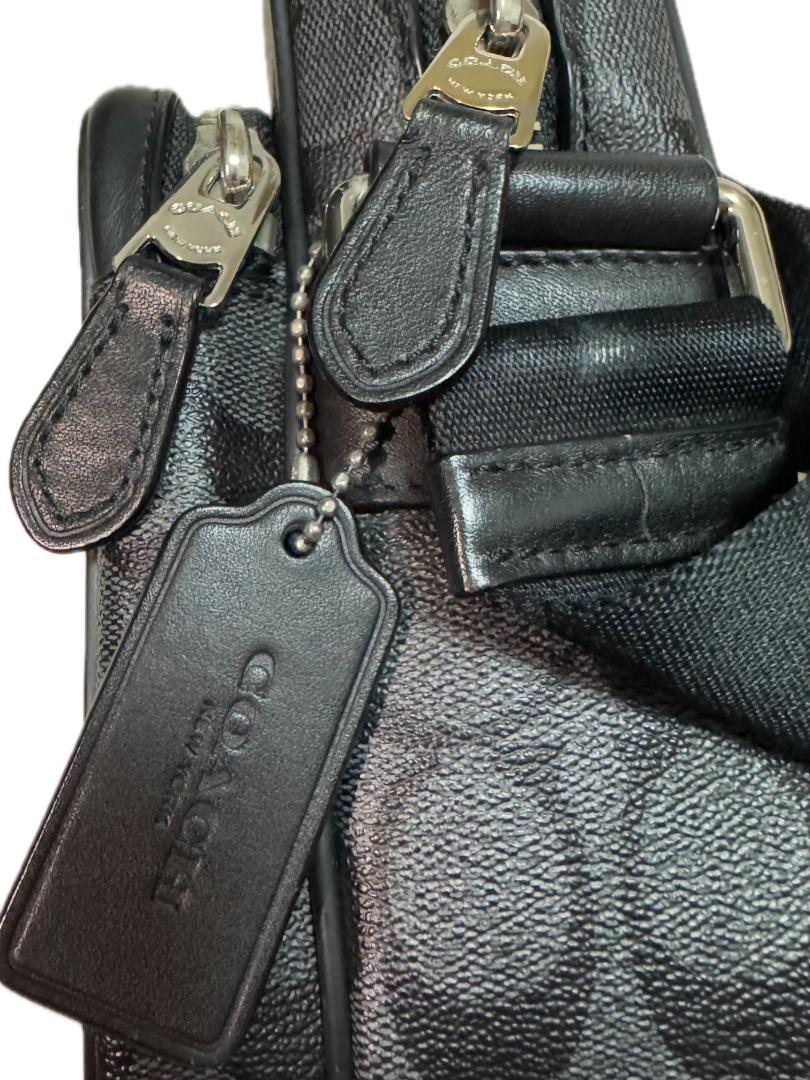 COACH ブラックレザー ショルダーバッグ