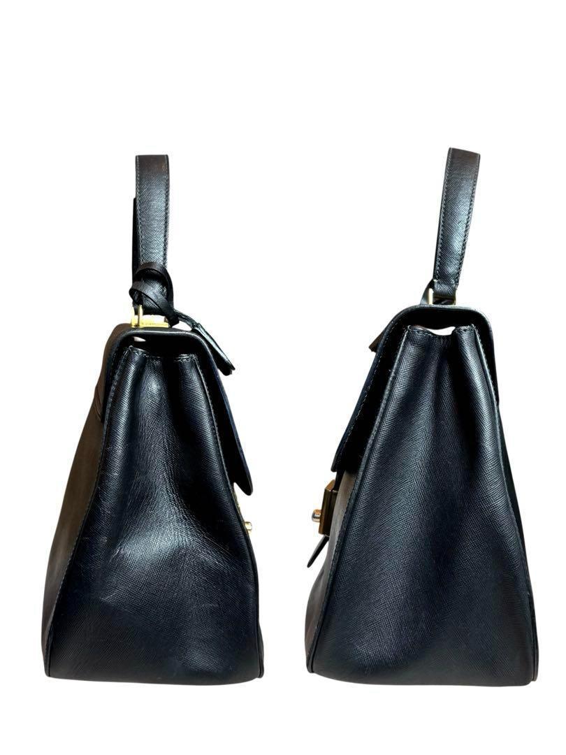 【MONOTOWNさま専用】プラダ オールレザー ハンドバッグ 黒 ゴールド金具 MONOTOWNさま専用】プラダ オールレザー ハンドバッグ 黒
