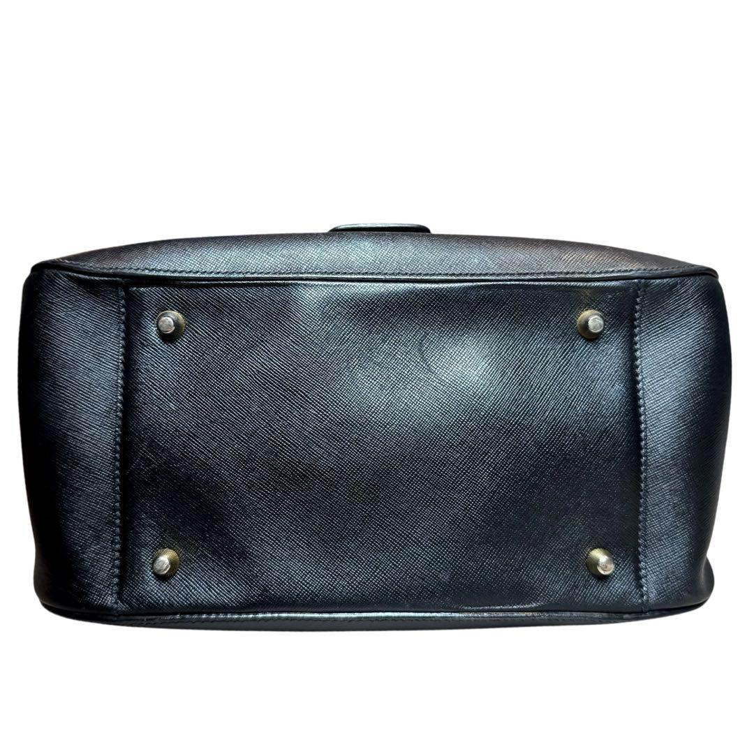 【MONOTOWNさま専用】プラダ オールレザー ハンドバッグ 黒 ゴールド金具 MONOTOWNさま専用】プラダ オールレザー ハンドバッグ 黒