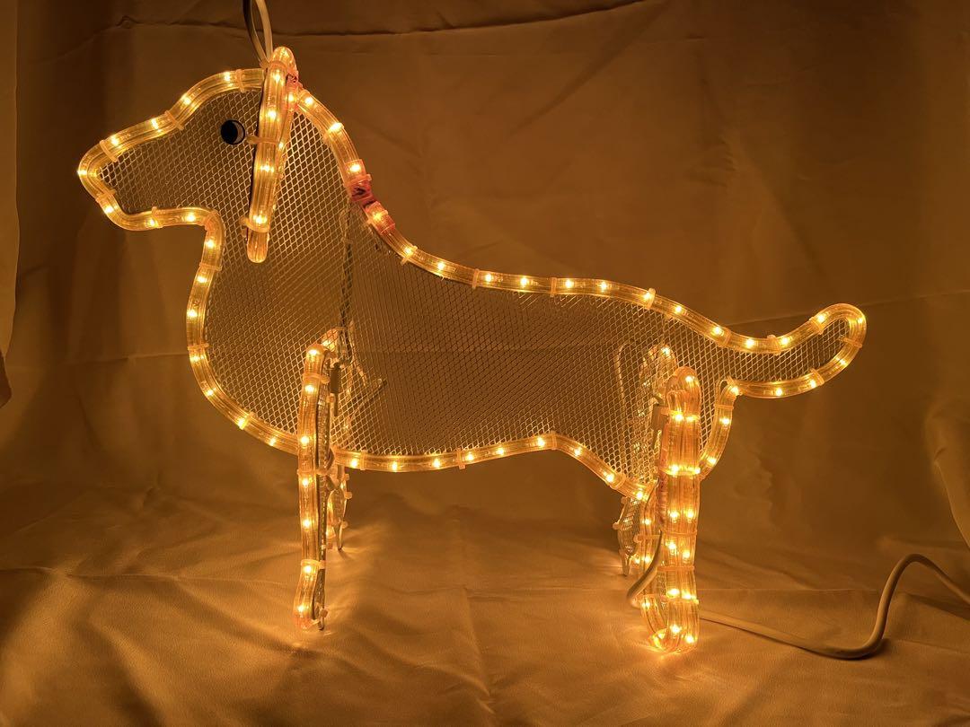 犬型クリスマスイルミネーション