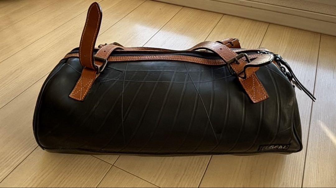 希少　人気　SEAL ボストンバッグ タイヤ